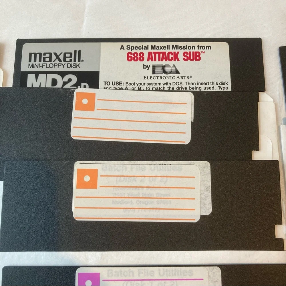 UNTESTED 5.25” Floppy Disk Disc Misc Lot of 17 Vintage Games Software Media 80s